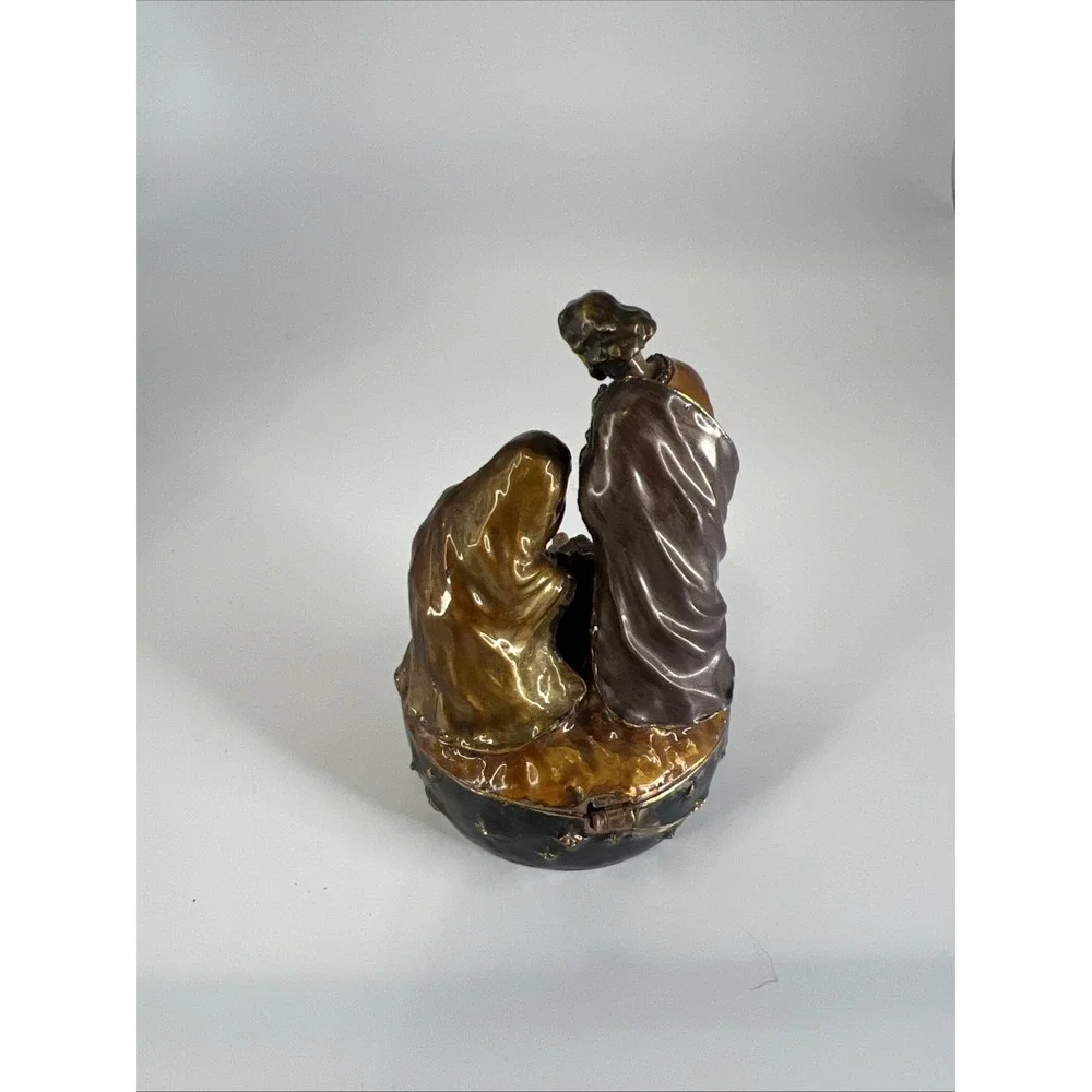 The Unbranded Brand vintage nativity